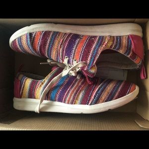 Tribal Toms Sneakers